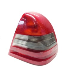 Right rear taillight Clase C (W202) | Becerril Scrap Yard
