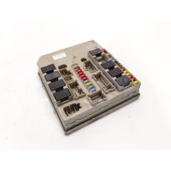 Relay / fuse box Renault Clio III (BR0/1, CR0/1) | Becerril Scrap Yard