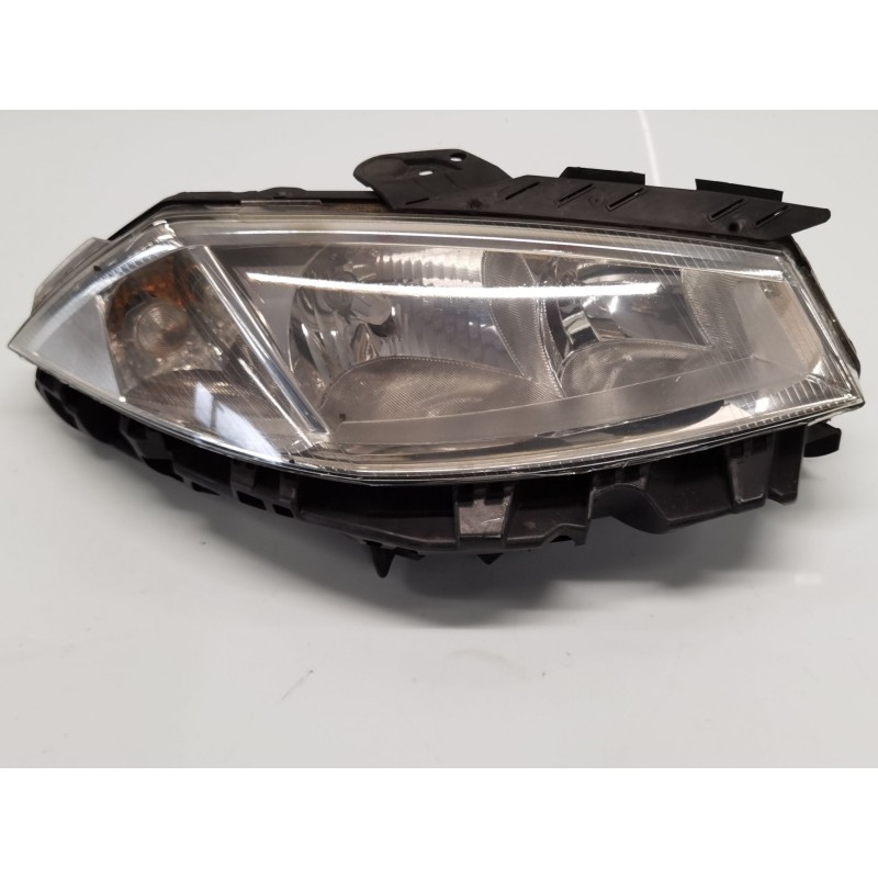 Right headlight Renault Megane II berlina 5P | Becerril Scrap Yard