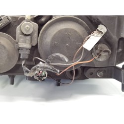 Recambio de faro derecho para nissan primera berlina (p12) acenta referencia OEM IAM 26010AU800  
