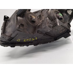 Right headlight Toyota Rav 4 III (_A3_) | Becerril Scrap Yard