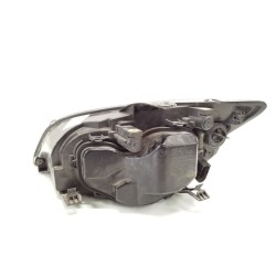 Right headlight Ford Focus berlina (cap) | Becerril Scrap Yard