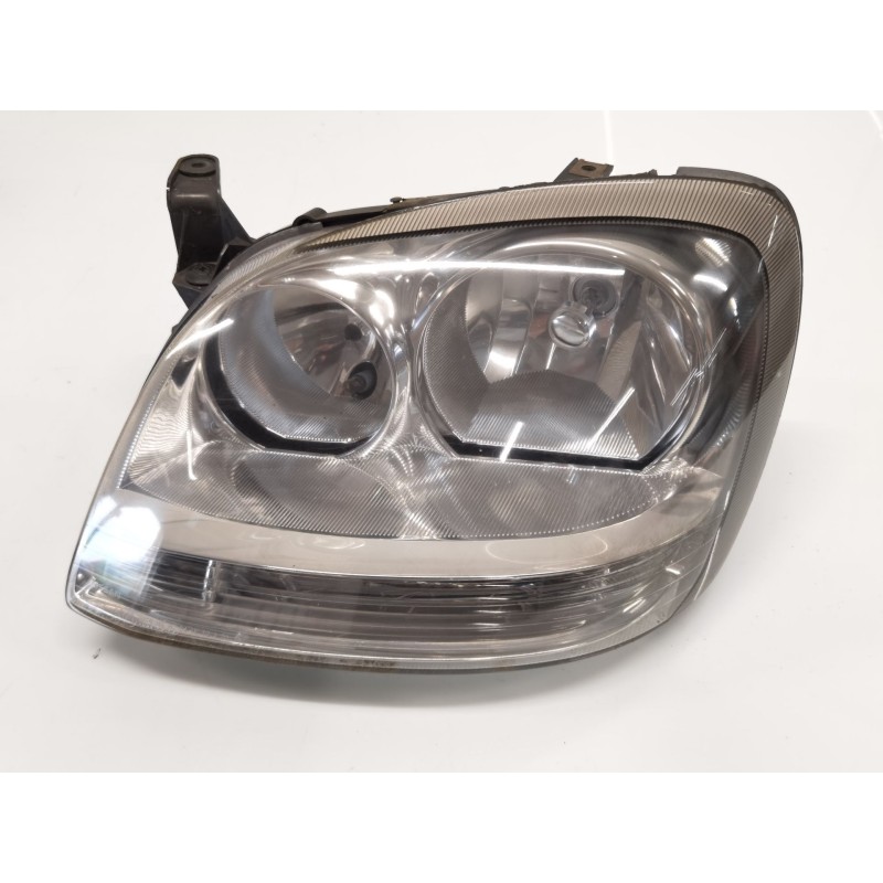 Recambio de faro izquierdo para nissan almera tino (v10m) acenta referencia OEM IAM   