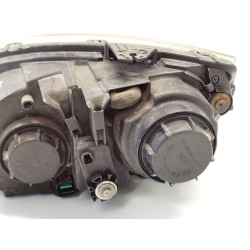 Right headlight KIA Sorento | Becerril Scrap Yard