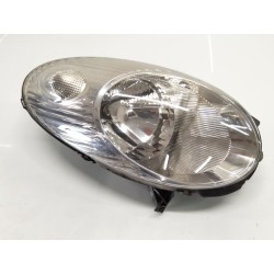 Right headlight Nissan Micra (K12E) | Becerril Scrap Yard