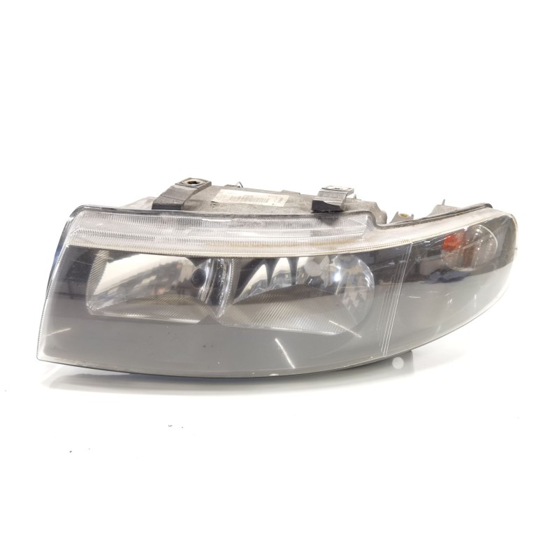 Recambio de faro izquierdo para seat leon (1m1) referencia OEM IAM 1M1941015 / 1M1941001D Recambio de faro izquierdo para seat leon (1m1) referencia OEM IAM 1M1941015 / 1M1941001D
