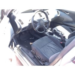 nissan primera hatchback (p12) del año 2003
