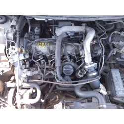 nissan primera hatchback (p12) del año 2003