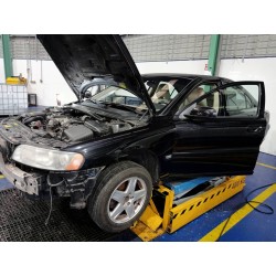 volvo s60 berlina del año 2005