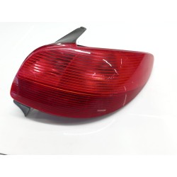 Feu arrière droit Peugeot 206 hatchback (2A/C) | Desguace Becerril