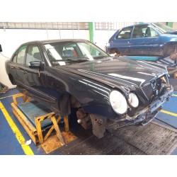 mercedes-benz clase e (w210) del año 2000