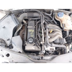 Elenco delle parti per Volkswagen passat berlina (3B3) Advance Gasolina dell'anno 2001 con motore AZM