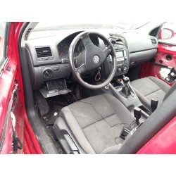 volkswagen golf v berlina (1k1) del año 2007