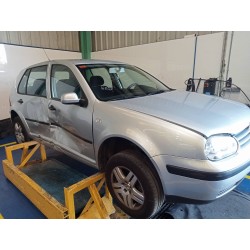 volkswagen golf iv berlina (1j1) del año 2002