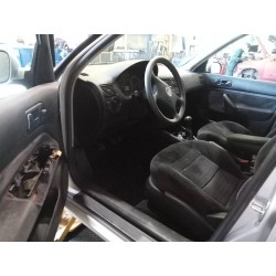 volkswagen golf iv berlina (1j1) del año 2002