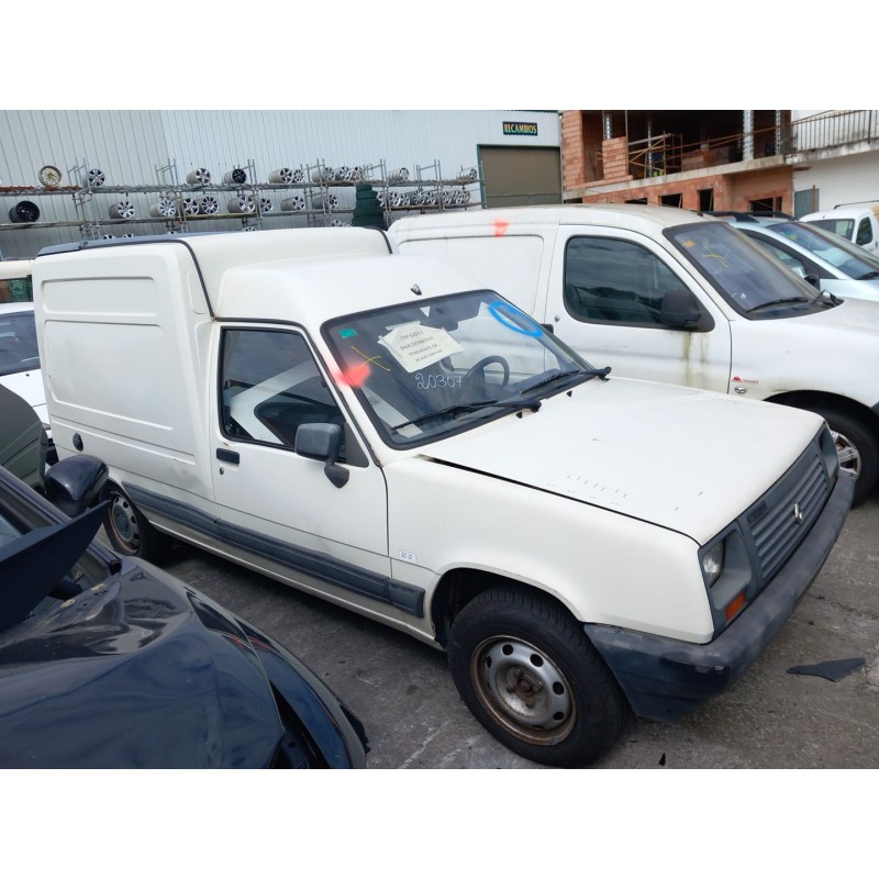 Détail des pièces pour Renault express furgoneta/monovolumen (F40_, G40_) 1.4 Gasolina de l'année 1996 avec le moteur E7J 773 Détail des pièces pour Renault express furgoneta/monovolumen (F40_, G40_) 1.4 Gasolina de l'année 1996 avec le moteur E7J 773