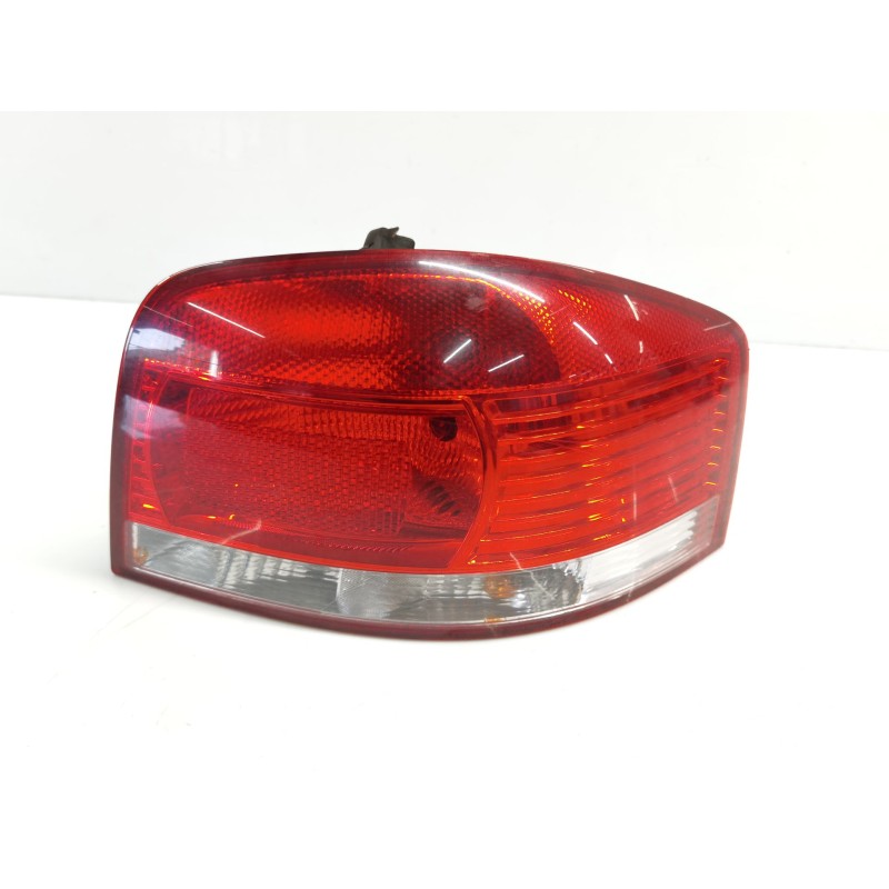 Recambio de piloto trasero derecho para audi a3 sportback (8pa) 2.0 tdi 16v referencia OEM IAM 8P0945096027S / 8P0945258  