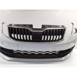 Recambio de paragolpes delantero para skoda octavia iii combi (5e5, 5e6) 2.0 tdi referencia OEM IAM 5E0807221AD 5E0807221AE 