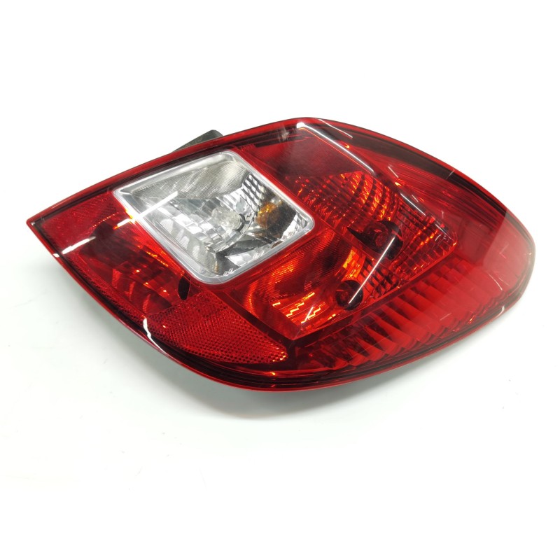 Recambio de piloto trasero derecho para opel corsa d (s07) 1.2 (l08, l68) referencia OEM IAM 13269051  