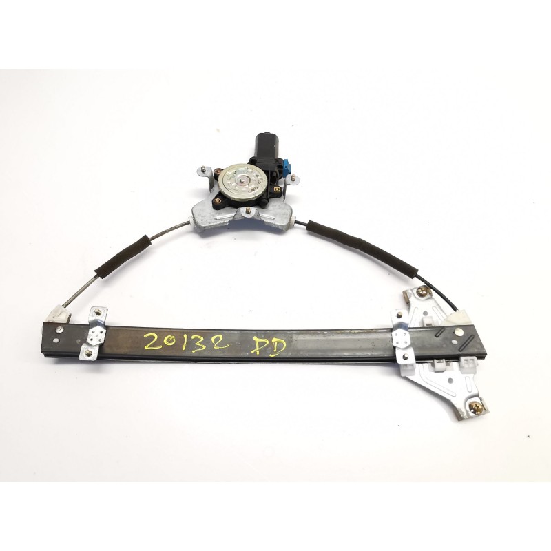 Right front window regulator DAEWOO Nubira sedan (J200) | Becerril Scrap Yard