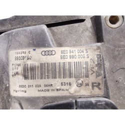 Farol direito Audi A4 berlina (8E) | Desguace Becerril