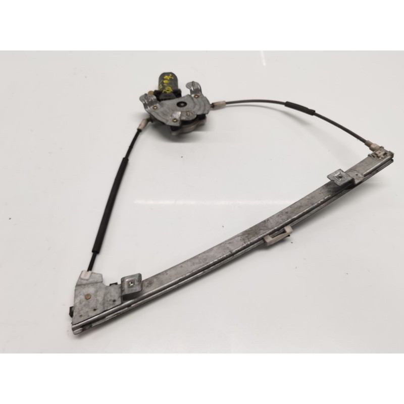 Recambio de elevalunas delantero izquierdo para renault megane i classic (la0/1_) 1.9 dti (la1u) referencia OEM IAM 0130821720  
