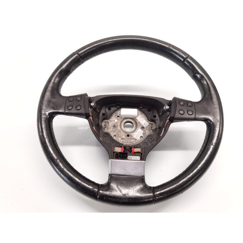 Le volant Volkswagen Tiguan (5N_) | Desguace Becerril Le volant Volkswagen Tiguan (5N_) | Desguace Becerril