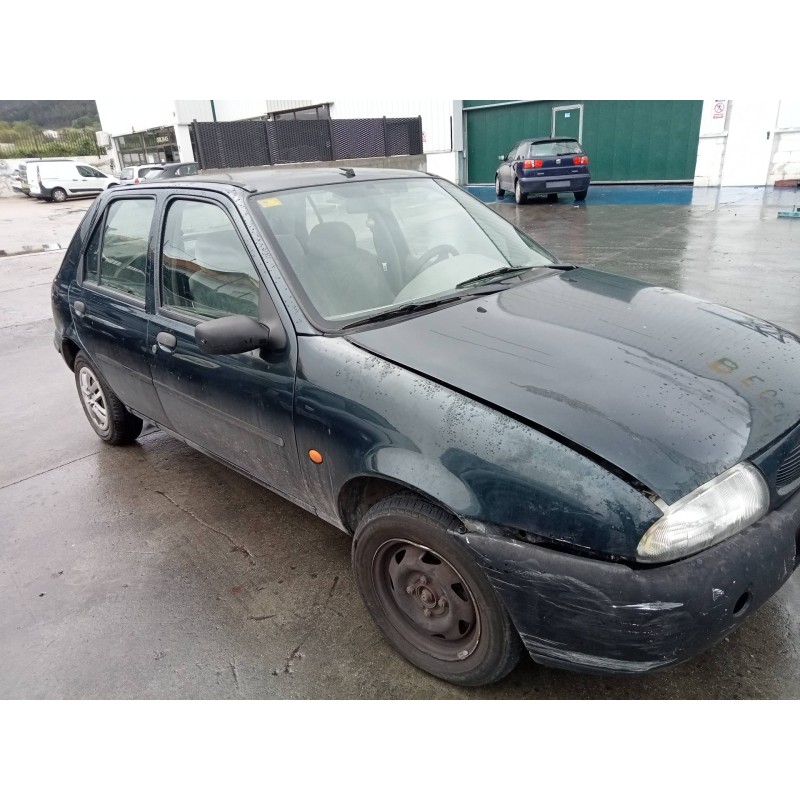 ford fiesta berlina del año 1997