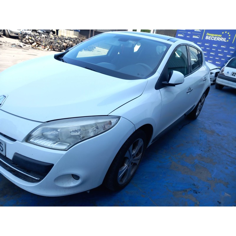 Elenco delle parti per Renault megane III hatchback (BZ0/1_, B3_) 1.5 dCi Diesel dell'anno 2010 con motore K9K 830 Elenco delle parti per Renault megane III hatchback (BZ0/1_, B3_) 1.5 dCi Diesel dell'anno 2010 con motore K9K 830