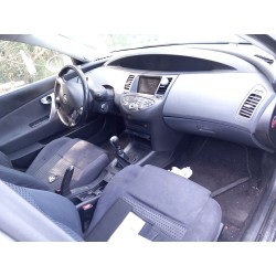 تفكيك Nissan primera hatchback (P12) 1.9 dCi Diesel من عام 2005 بمحرك F9Q