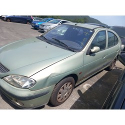 تفكيك Renault megane I (BA0/1_) 1.4 16V (BA0D, BA1H, BA0W, BA10) Gasolina من عام 2002 بمحرك K4J 714,K4J 750