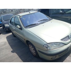 تفكيك Renault megane I (BA0/1_) 1.4 16V (BA0D, BA1H, BA0W, BA10) Gasolina من عام 2002 بمحرك K4J 714,K4J 750