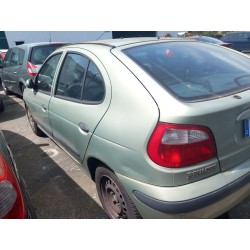 تفكيك Renault megane I (BA0/1_) 1.4 16V (BA0D, BA1H, BA0W, BA10) Gasolina من عام 2002 بمحرك K4J 714,K4J 750
