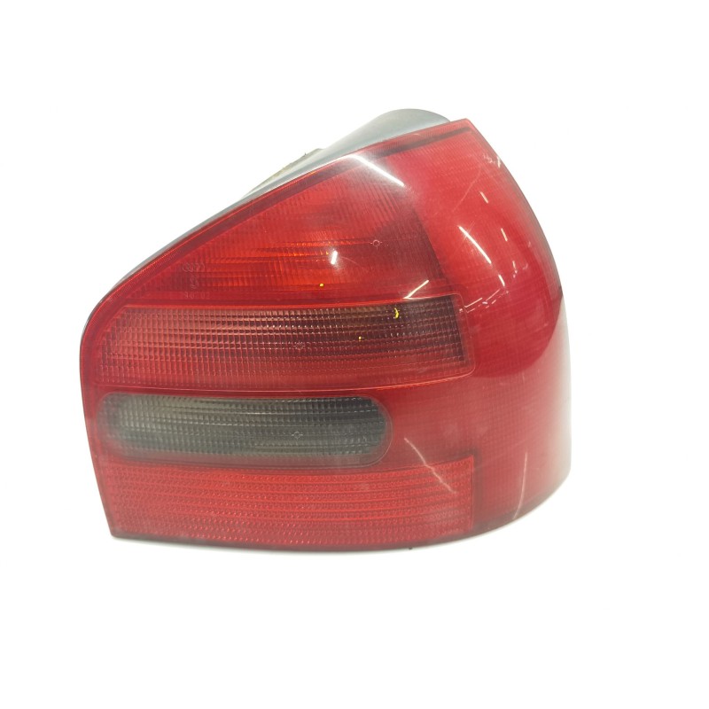 Fanale posteriore destro Audi A3 (8L1) | Desguace Becerril Fanale posteriore destro Audi A3 (8L1) | Desguace Becerril