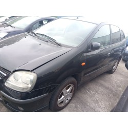 nissan almera tino (v10) del año 2004