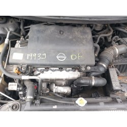 nissan almera tino (v10) del año 2004