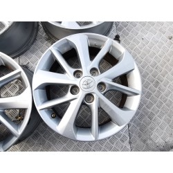 Recambio de juego llantas para toyota auris active referencia OEM IAM 4261102E90  