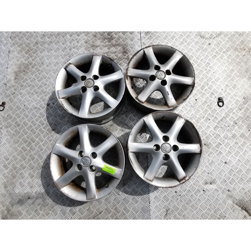 Set di cerchioni Toyota Corolla (E12) | Desguace Becerril