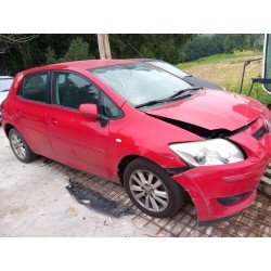 toyota auris (_e15_) del año 2008