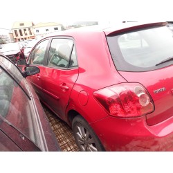 toyota auris (_e15_) del año 2008