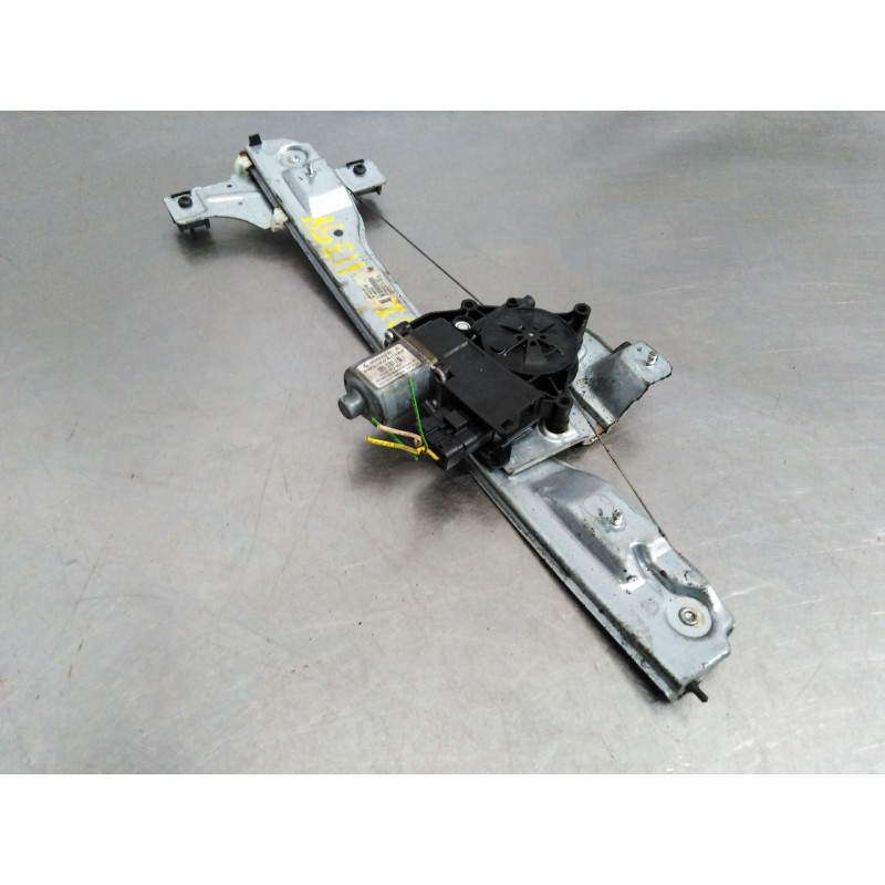 Recambio de elevalunas delantero izquierdo para peugeot 208 active referencia OEM IAM 9606081880  