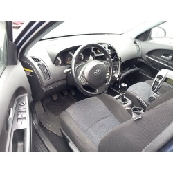 Elenco delle parti per Kia cee'D hatchback (ed) 1.6 CRDi 115 Diesel dell'anno 2009 con motore D4FB