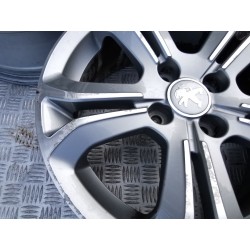 Juego llantas Peugeot 208 I (CA_, CC_) | Desguace Becerril