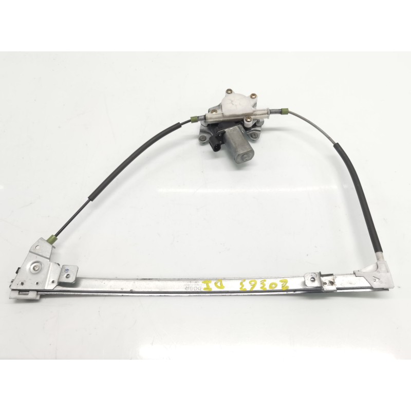 Front left window regulator Renault Megane I (BA0/1_) | Becerril Scrap Yard Front left window regulator Renault Megane I (BA0/1_) | Becerril Scrap Yard