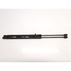 Trunk/boot lid struts Clase C coupe (CL203) | Becerril Scrap Yard