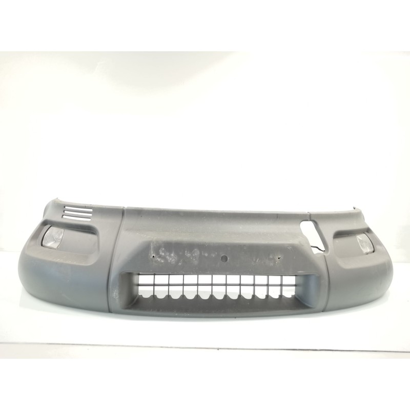 Para-choques dianteiro Iveco Daily IV caja/chasis | Desguace Becerril Para-choques dianteiro Iveco Daily IV caja/chasis | Desguace Becerril