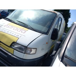 تفكيك Peugeot boxer autobus (244, Z_) 2.0 HDi Diesel من عام 2002 بمحرك RHV (DW10TD),RHV (DW10UTD)