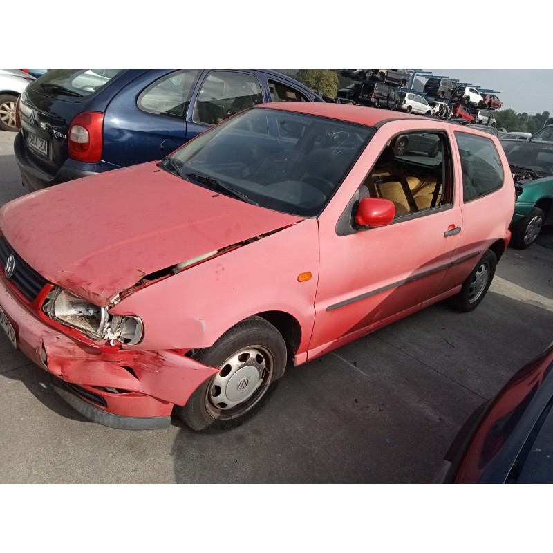 volkswagen polo berlina (6n1) del año 1996