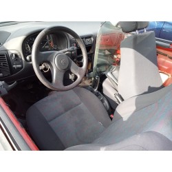 volkswagen polo berlina (6n1) del año 1996
