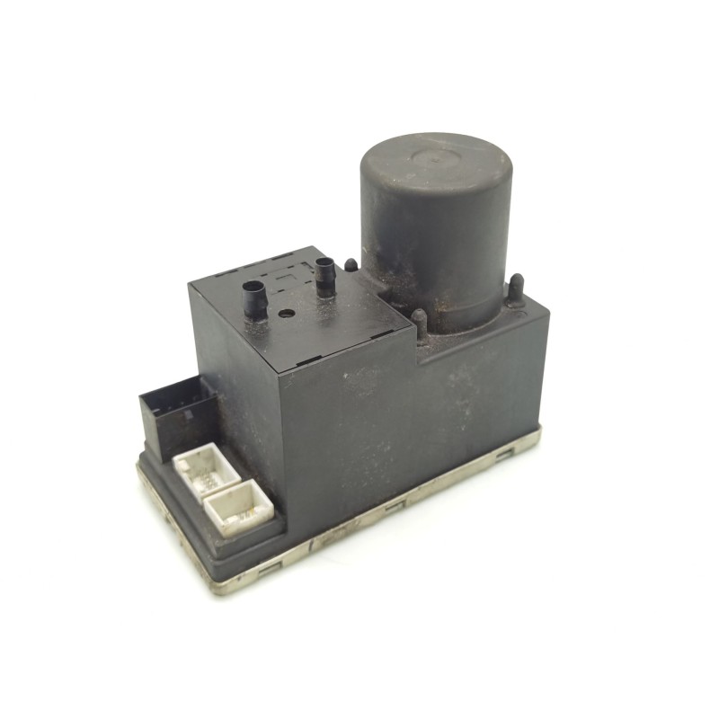 Central locking pump Audi A4 B5 (8D2) | Becerril Scrap Yard Central locking pump Audi A4 B5 (8D2) | Becerril Scrap Yard